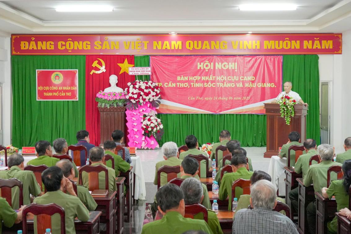 Quang canh hoi nghi. Anh: Cong an Can Tho