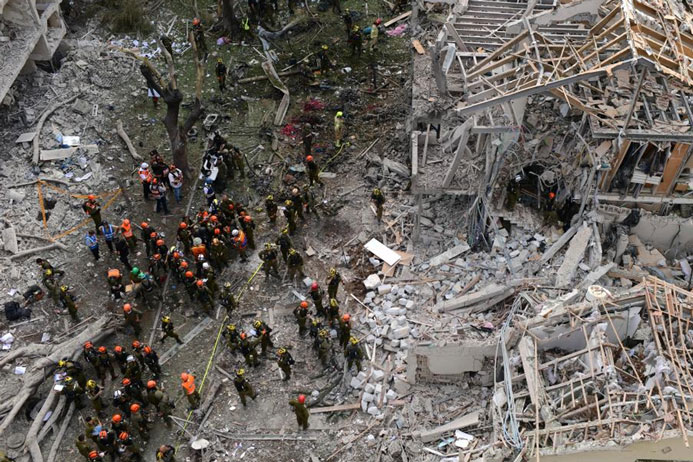 Un area en Tel Aviv (Israel) fue devastada despues del ataque aereo irani el 22 de junio. Foto: Xinhua