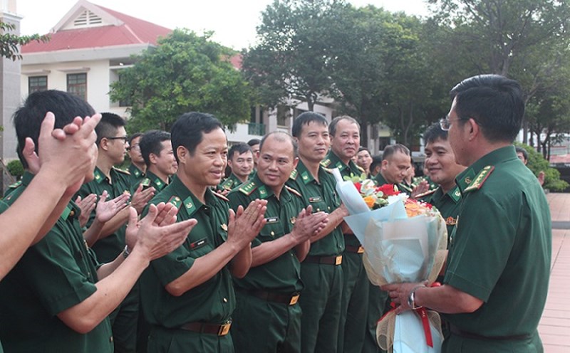 Officers and soldiers of the Phu Yen Provincial Border Guard were welcomed at the Dak Lak Provincial Border Guard Command. Photo: Dak Lak Provincial Border Guard