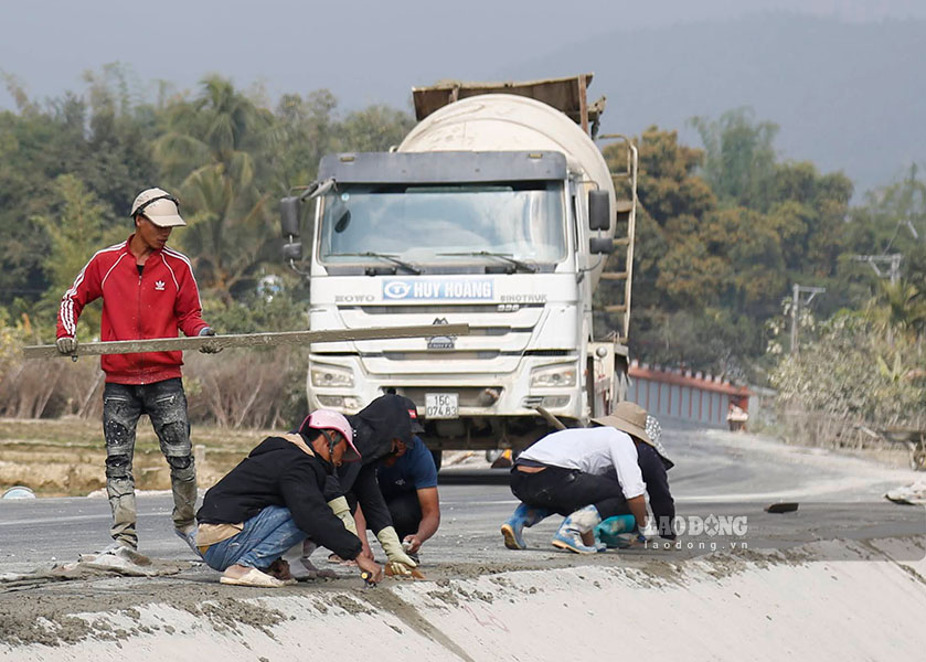 Dien Bien is reviewing and promptly handling arising contents related to construction contracts when implementing the 2-level local government model. Photo: Quang Dat
