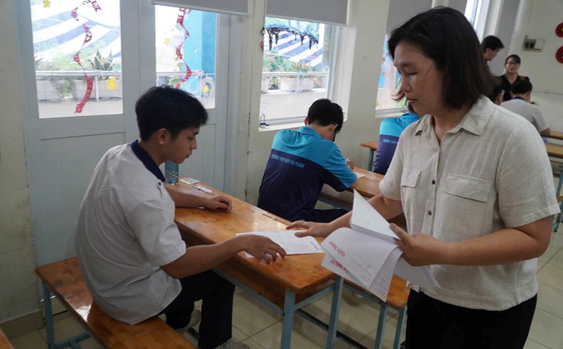 12th graders in Ho Chi Minh City will take the 2025 high school graduation exam. Photo: Chan Phuc