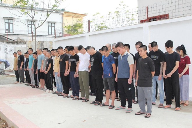 Phá đường dây lừa đảo 2.000 tỉ đồng, bắt gần 100 đối tượng