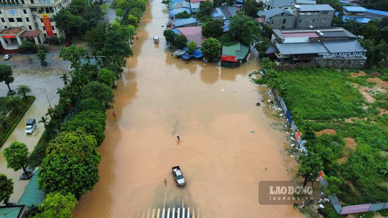 Khu DH Thai Nguyen thuong xuyen ngap ung. Anh: Lam Thanh