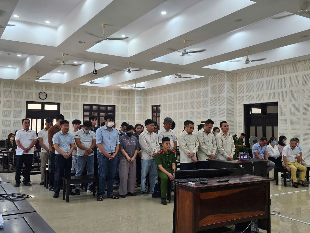 Đà Nẵng xét xử đường dây mua bán hóa đơn trái phép, trốn thuế hơn 170 tỉ đồng. Ảnh: Trang Trần