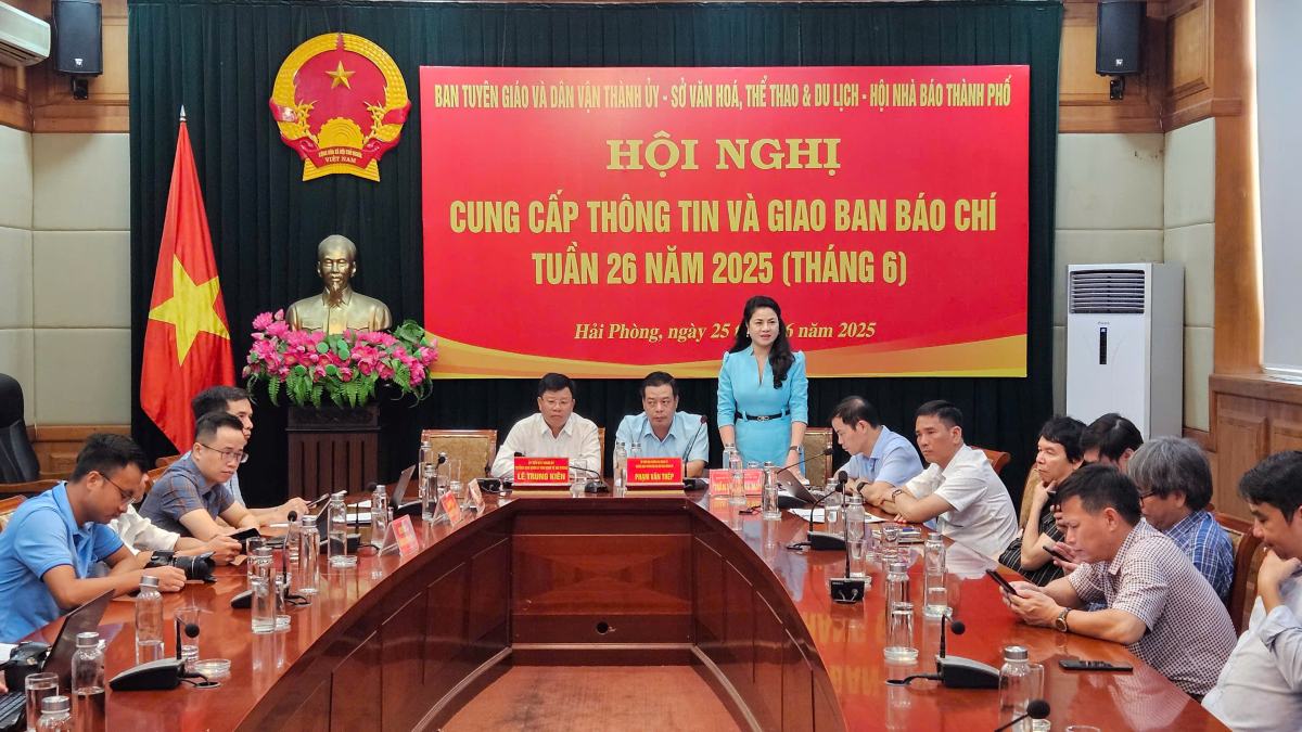 Toàn cảnh hội nghị cung cấp thông tin báo chí. Ảnh: Báo chí Hải Phòng