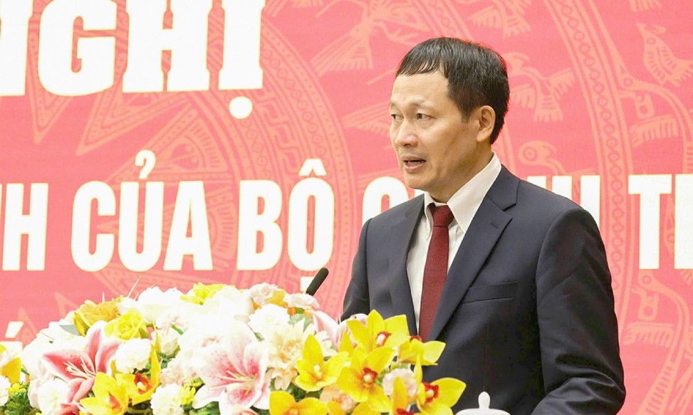 Appointed Mr. Vu Hong Van - Secretary of the Provincial Party Committee to hold the position of Head of the National Assembly Delegation of Dong Nai province. Photo: Quochoi.vn