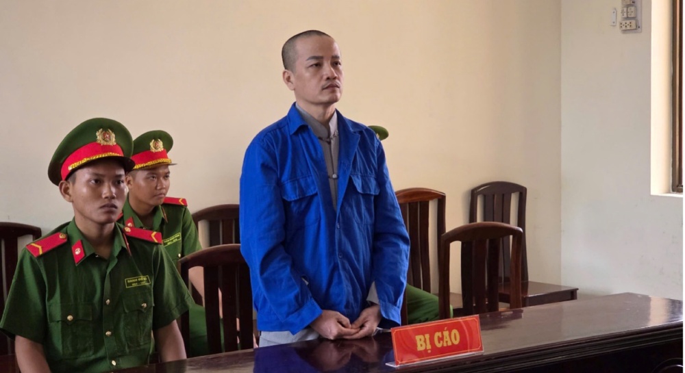 Xuân lấy trộm tiền, vàng của vợ rồi bỏ trốn. Ảnh: Văn Vũ