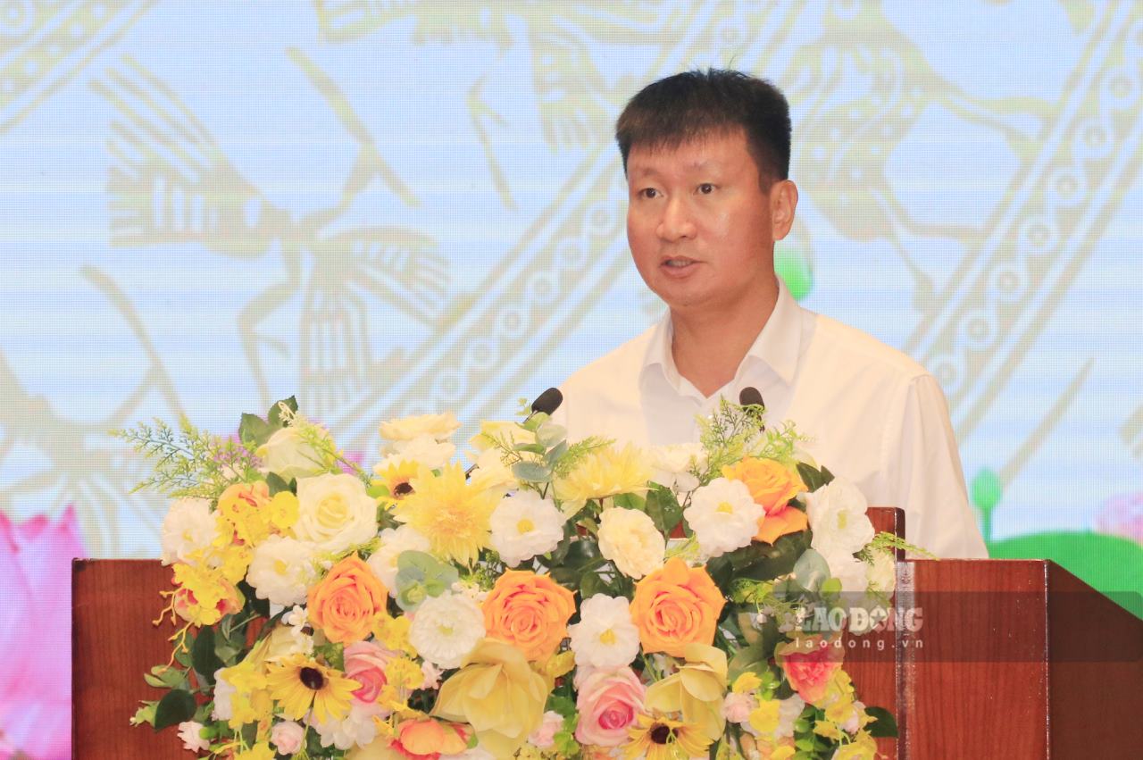 Ong Tran Huy Tuan - Bi Thu Tinh uy Yen Bai phat bieu tai hoi nghi. Anh: Van Duc