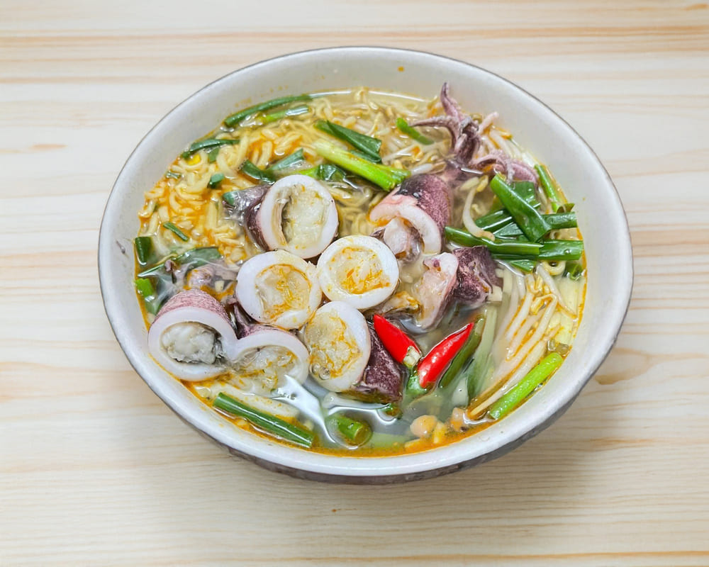 Los fideos de calamar son adecuados para cenas ocupadas, pero aun asi aseguran suficientes nutrientes. Foto: Tuan dat