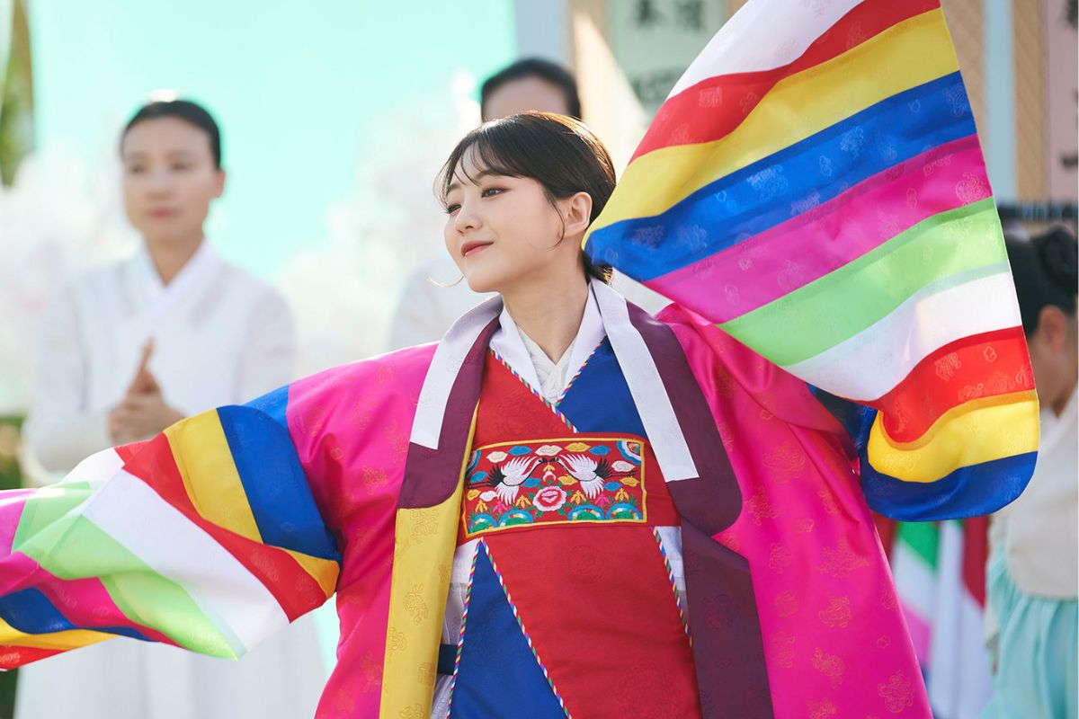 Cho Yi Hyun luyen tap nhieu thang de dong vai phap su tre. Anh: Nha san xuat tvN