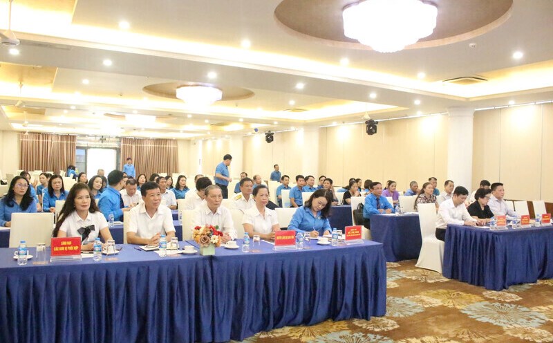 Lang Son Labor Federation summarizes activities to care for union members and workers. Photo: Hoang Nhu