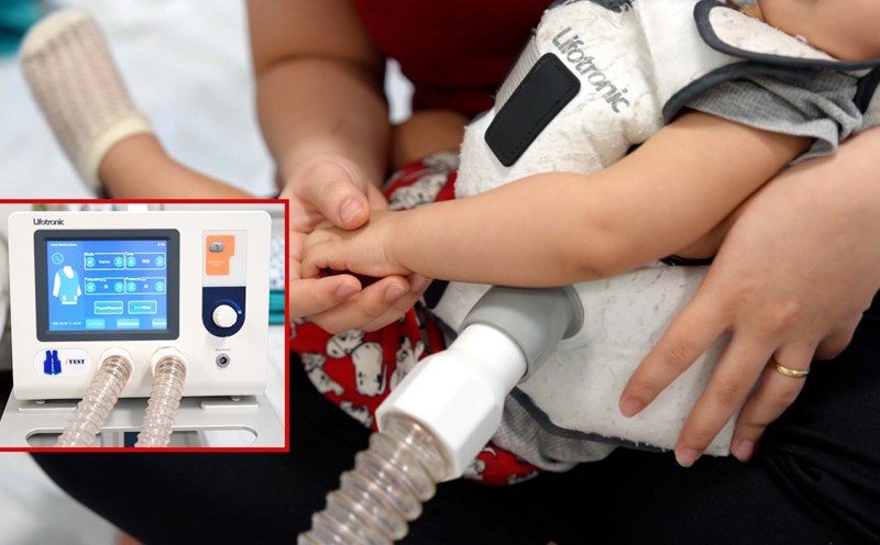 Are adult kisses a risk risk for RSV in children