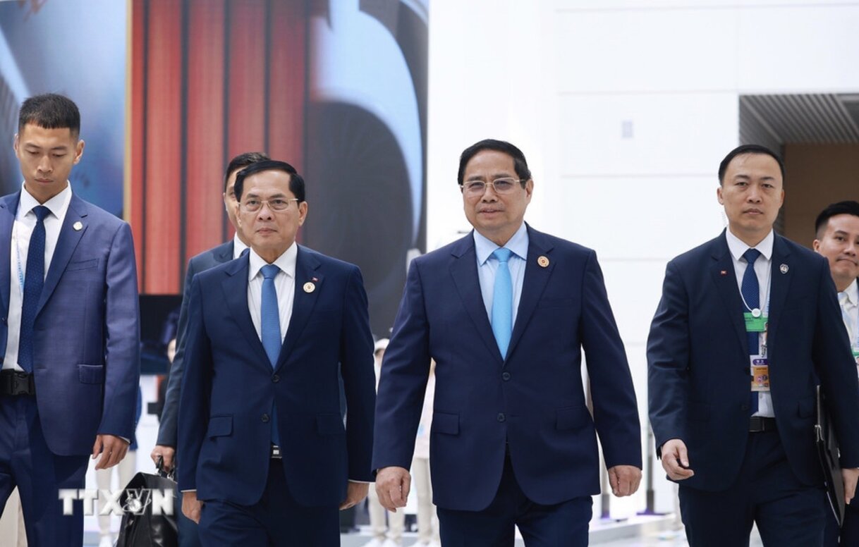 Miembro de Politburo, el primer ministro Pham Minh Chinh asistio a la sesion de apertura de todos los Wef Thien Tan 2025. Foto: VNA