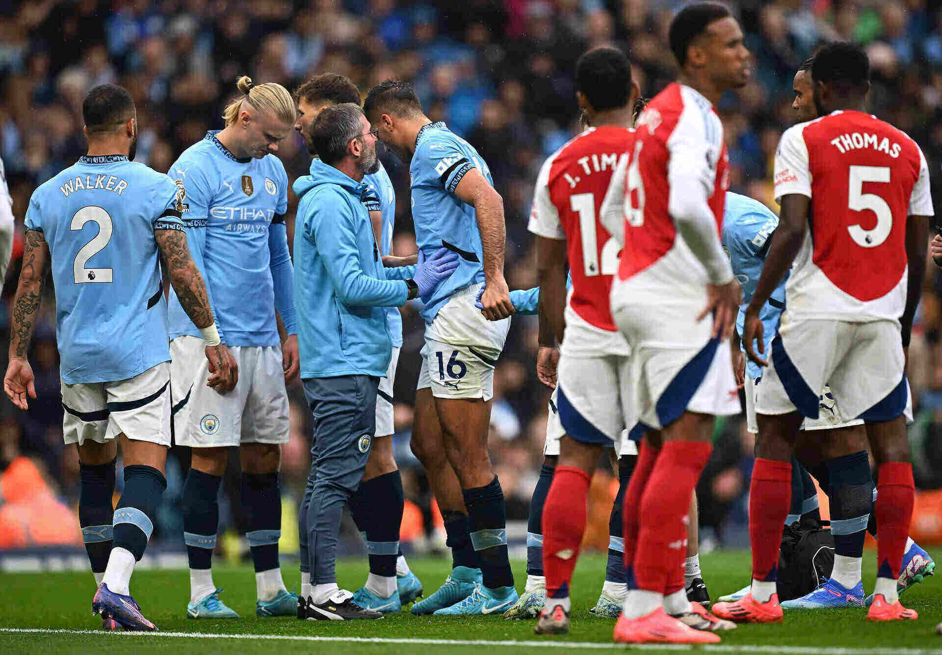 Rodri dinh chan thuong nang trong tran gap Arsenal mua truoc. Anh: AFP