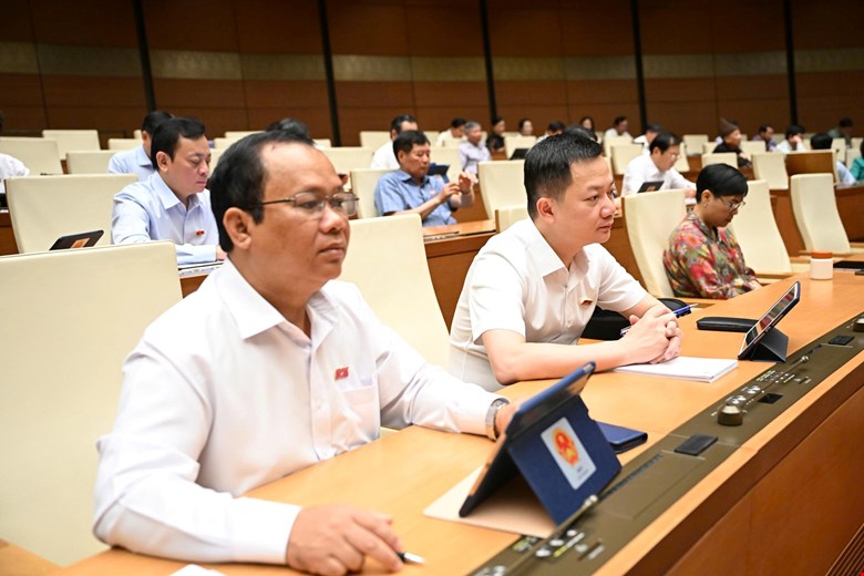 The Law on Personal Data Protection stipulates that banks are not allowed to use credit information of personal data subjects to credit rating. Photo: Quochoi.vn