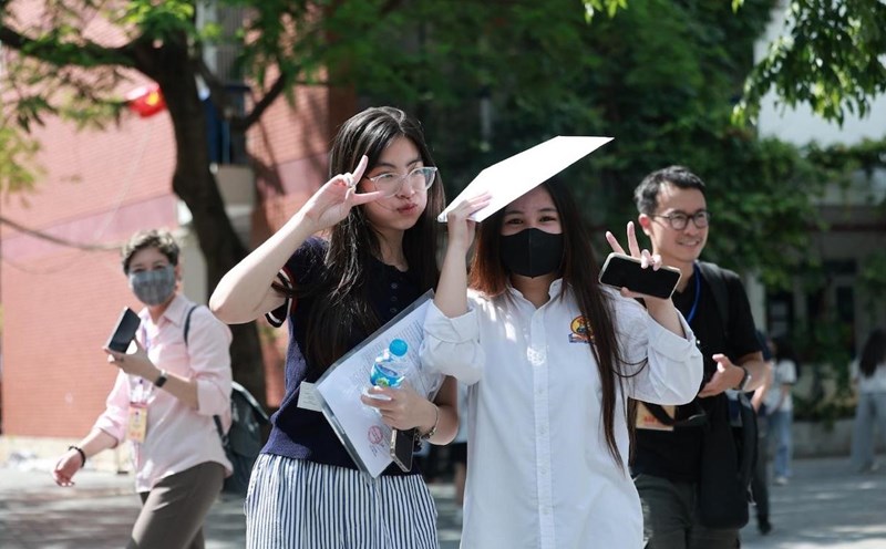 Candidates taking the 2025 high school graduation exam. Photo: Van Trang
