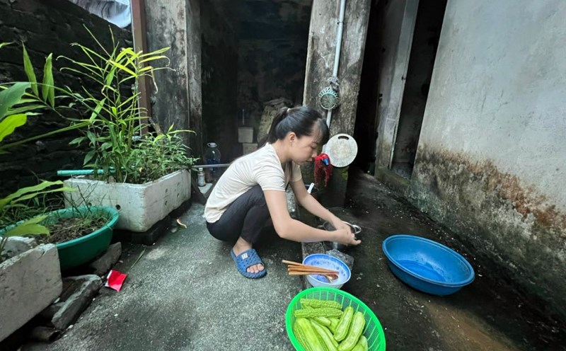 Workers rent a room near Thang Long Industrial Park, Dong Anh District, Hanoi. Photo: Minh Phuong