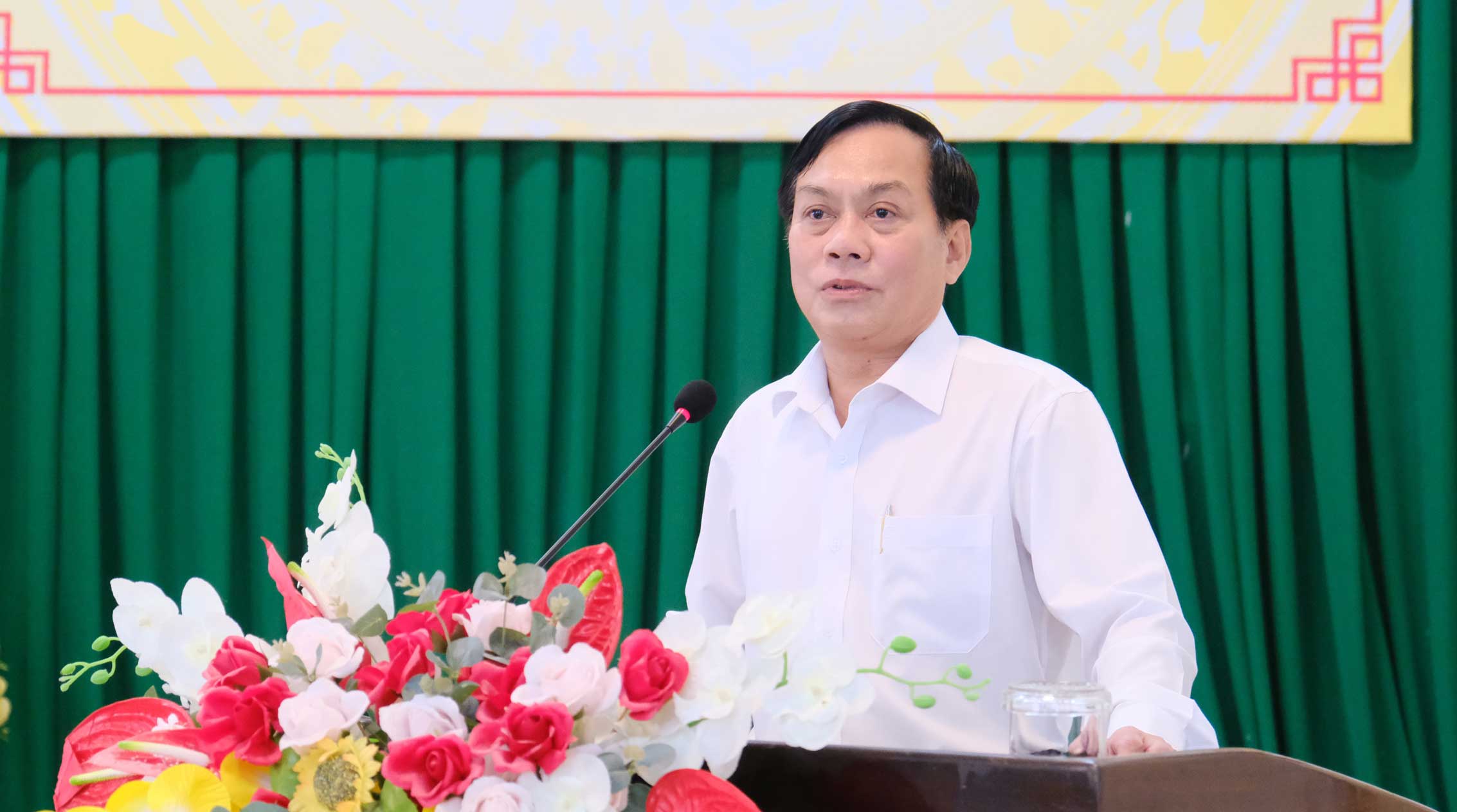 Pho Chu tich UBND TP Can Tho Nguyen Ngoc He phat bieu. Anh: My Ly