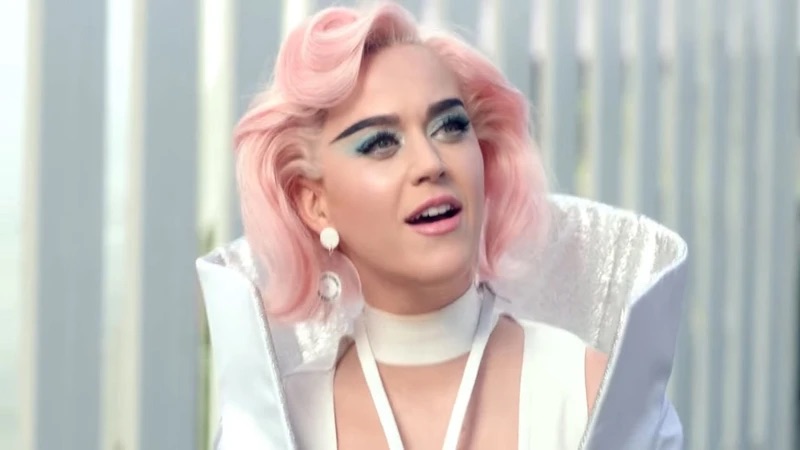 Cantante Katy Perry. Foto: MV encadenado al ritmo