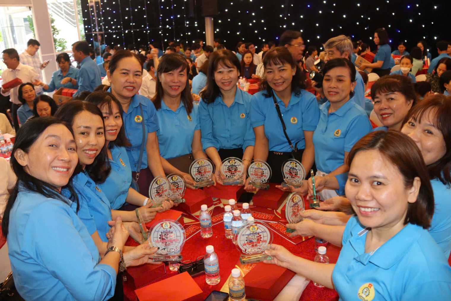 Nhieu CDCS tai Khanh Hoa duoc sap xep, tinh gon nham phat huy vai tro cong doan trong mo hinh moi. Anh: Phuong Linh