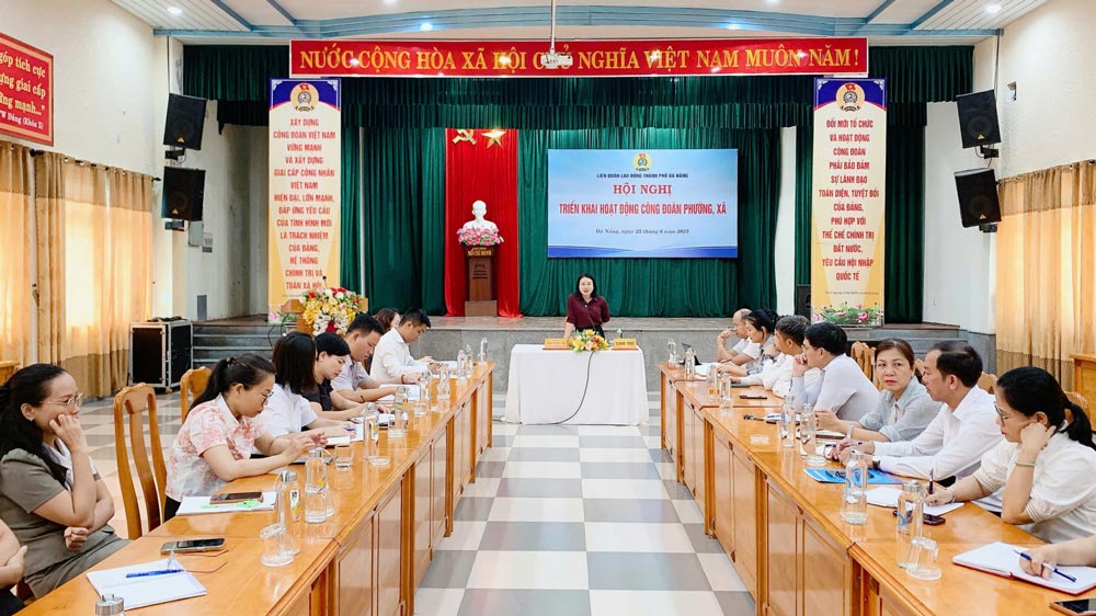 La Federacion Laboral de la Ciudad de Da Nang organiza la implementacion de sindicatos en barrio y comunas. Foto: Tra Van