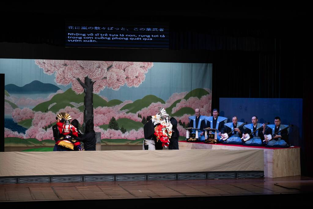 San khau kich mua roi Bunraku truyen thong. Anh: The Japan Foundation Center for Cultural Exchange in Vietnam