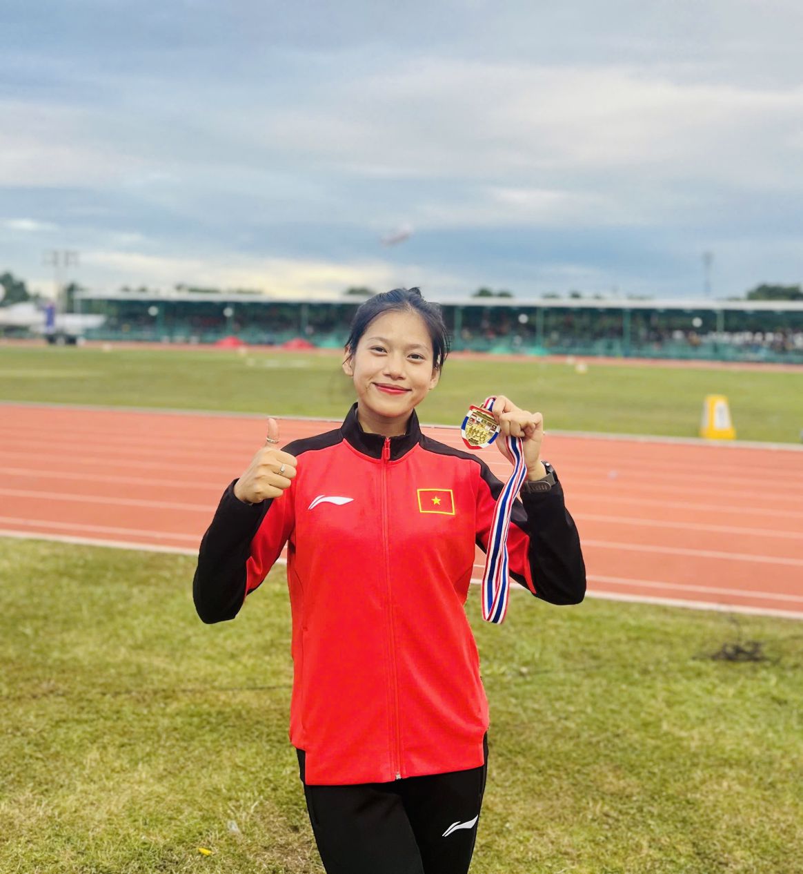 Hoang Thi Ngoc Anh recibio una medalla de oro en Tailandia. Foto: Duc Nguyen