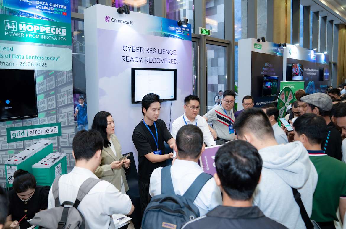 AI is deciding global competitiveness. Photo: Viettel IDC