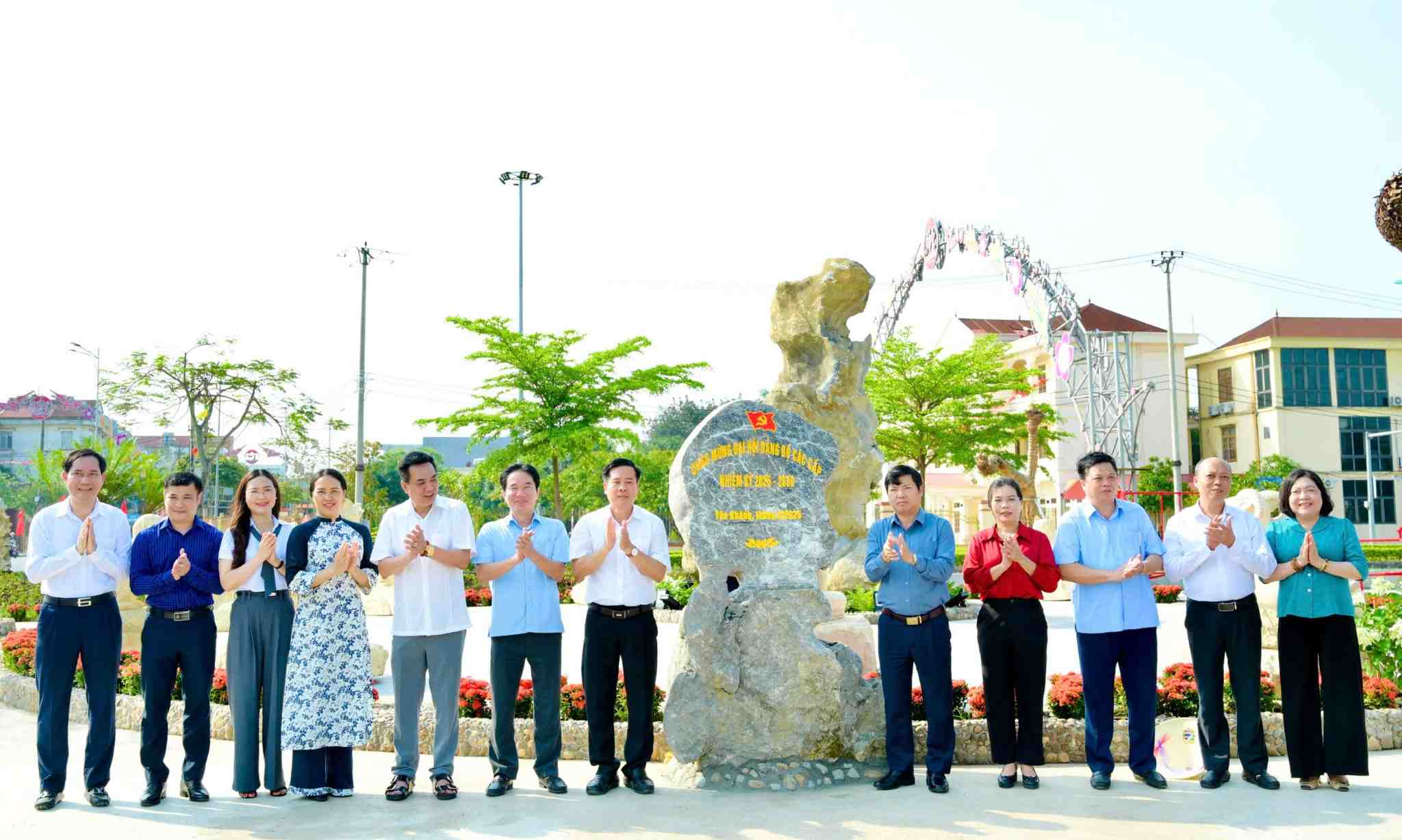 The miniature landscapes were inaugurated by Yen Khanh district (Ninh Binh) and put into use to create a space for entertainment and recreation for people in rural areas. Photo: Nguyen Truong