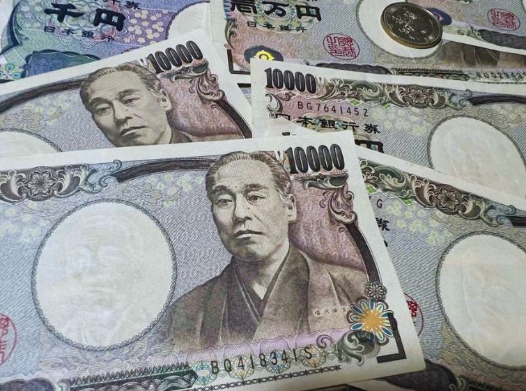 Dong Yen tang gia do nhu cau tru an an toan va ky vong BoJ tiep tuc nang lai suat giua cang thang chinh tri tai My va Fed doi mat ap luc giam lai. Anh: Phuong Anh