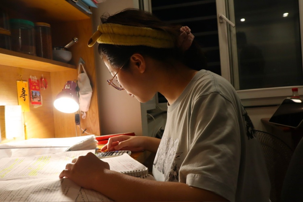 Xuan NGA es un estudiante de primer año de una universidad importante en Hanoi. Foto: Huyen Chi