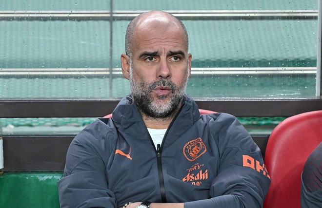 Pep Guardiola dang rat quyet tam hoi sinh Man City. Anh: AFP