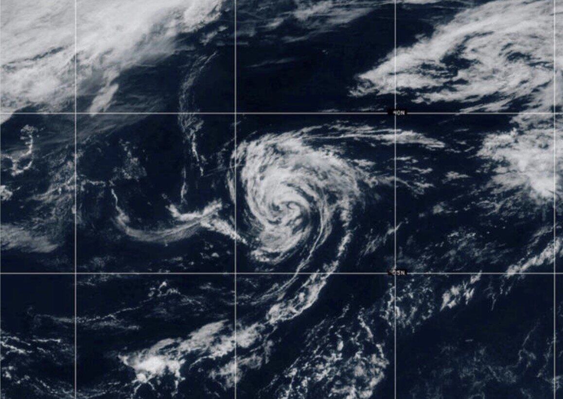 Inmediatamente despues del huracan Andrea, se formaron 4 presion baja en el Atlantico. Foto: NOAA