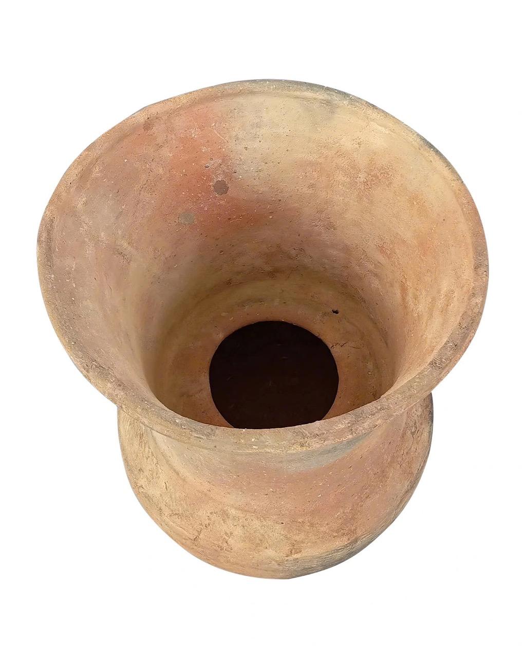 Cho gom van hoa Dong Son trong bo suu tap cua Pham Gia Chi Bao