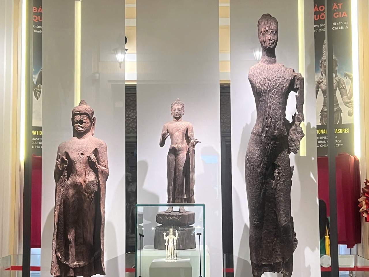 The Oc Eo cultural exhibition area has 3 standing Buddha statues made of wood from around the 3rd - 4th century that have been recognized as National Treasures. Photo: Ho Thuan.
