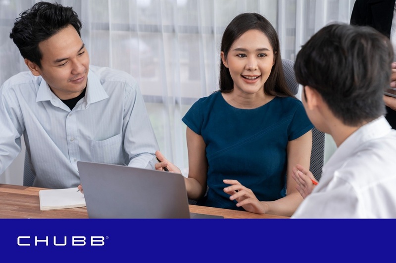 Doi ngu tu van vien Chubb Life dong hanh cung khach hang xay dung giai phap tai chinh ca nhan hoa, mang lai su an tam dai han cho moi gia dinh. Anh: Chubb Life Viet Nam