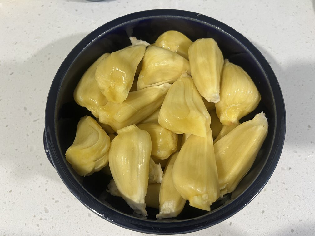 Mango is a rich source of protein - a factor that supports muscle development. Photo: Kieu Vu