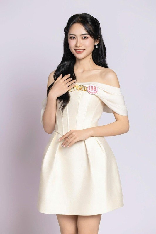 Van Nhi la mot trong nhung thi sinh co tuong tac truyen thong cao nhat. Anh: HHVN