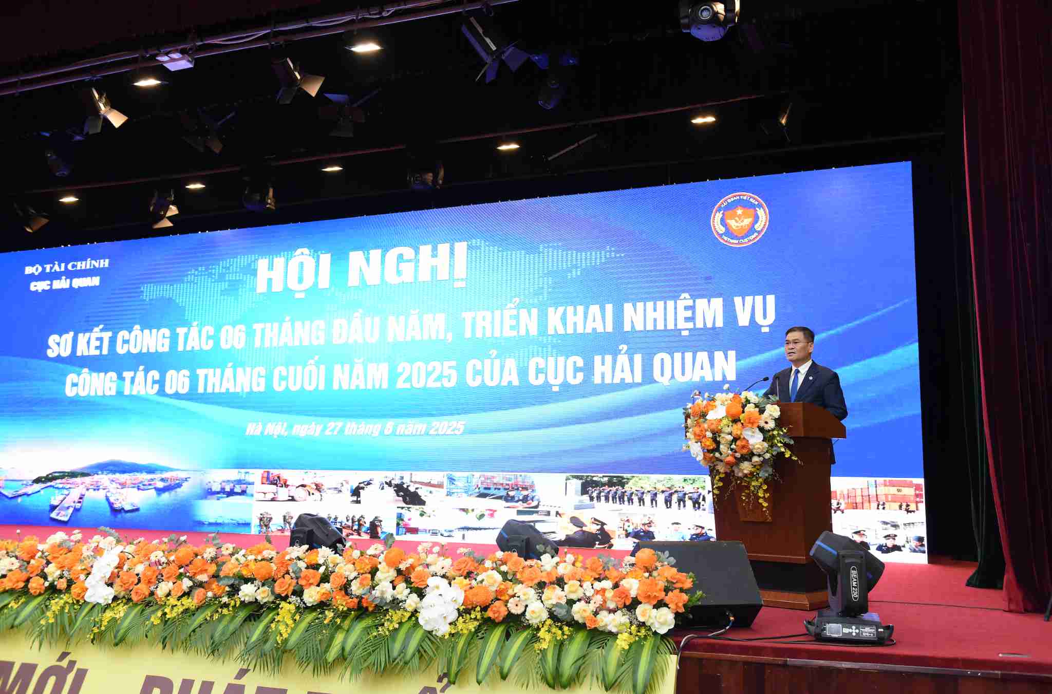 The Customs sector will carry out many key tasks in the first 6 months of 2025. Photo: Customs Department.