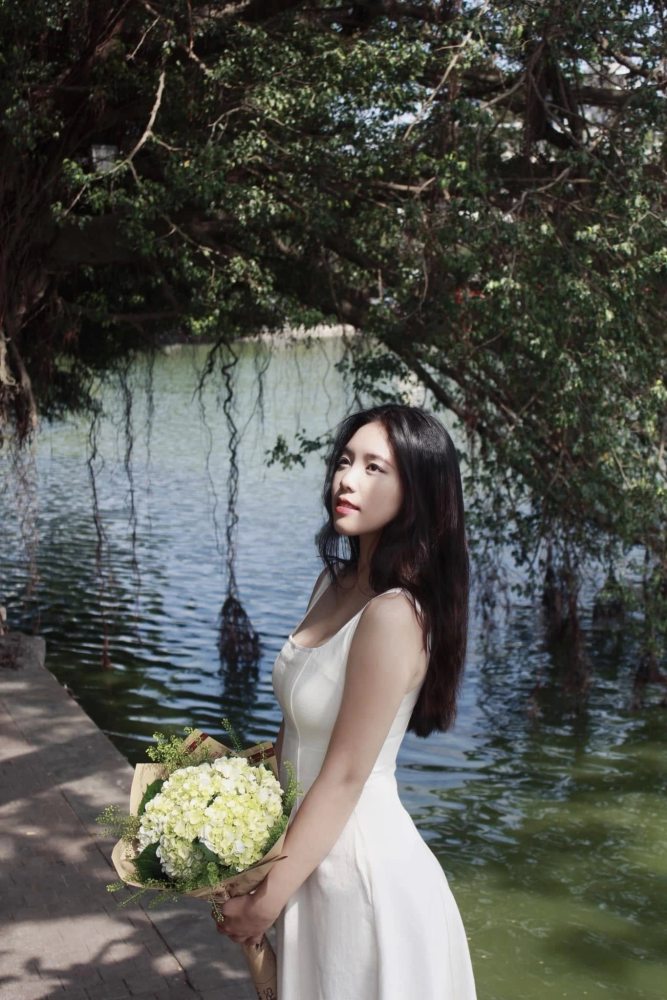 Chau Anh co ngoai hinh xinh dep, diu dang. Khi den voi cuoc thi, co tung duoc chu y nho profile an tuong. Anh: BTC
