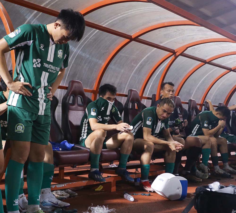 Toi 27.6, cau lac bo Truong Tuoi Binh Phuoc nhan that bai 0-2 truoc Da Nang trong tran play-off tranh suat da V.League 2025-2026.