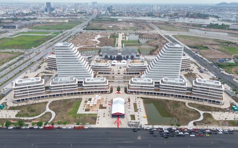 Political - Administrative Center at the Urban Area North of Cam River, Hai Phong. Photo: Anh Tuan