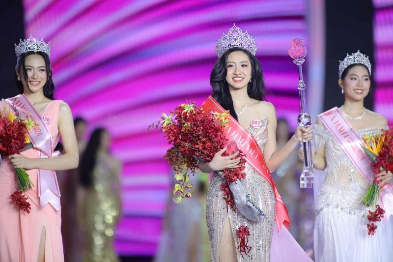 Ha Truc Linh fue coronado Miss Vietnam 2024. Foto: HHVN