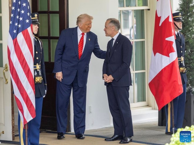 Mỹ chấm dứt đàm phán thương mại với Canada do thuế kỹ thuật số