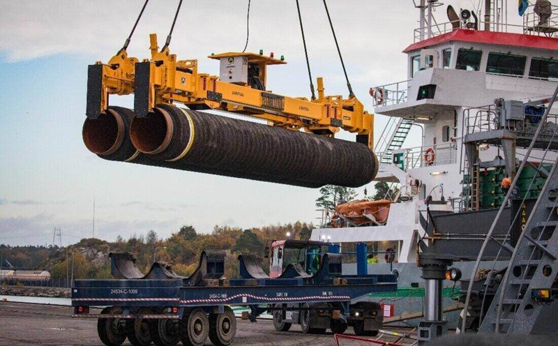 Transportation of the Nord Stream 2 pipeline during the pipeline construction process. Photo: Gazprom