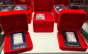 Biến động giá bạc 28.6: Rơi tự do