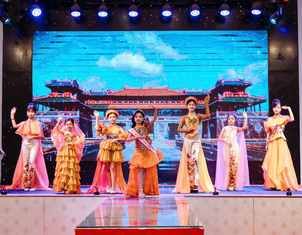 Minh Giang will compete in Mini Miss Junior Idol World in Thailand. Photo: Organizing Committee in Vietnam.