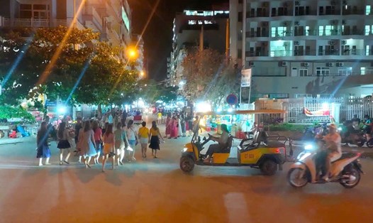 Sầm Sơn tạm dừng hoạt động xe điện từ ngày 1.7.2025. Ảnh: Quách Du