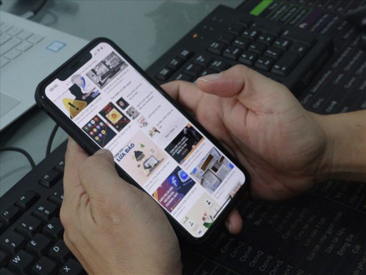 Người dùng có thể bị đánh cắp dữ liệu cá nhân khi điền thông tin đăng nhập vào các trang web không rõ nguồn gốc. Ảnh: Xuân Mai