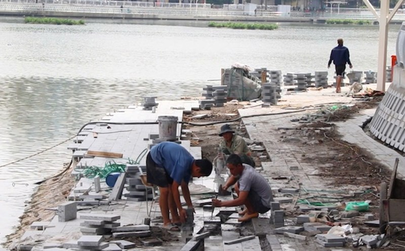 The Dong Da Lake renovation and renovation project (Hanoi City) with a total capital of nearly 300 billion VND is being accelerated. Photo: Nguyen Linh